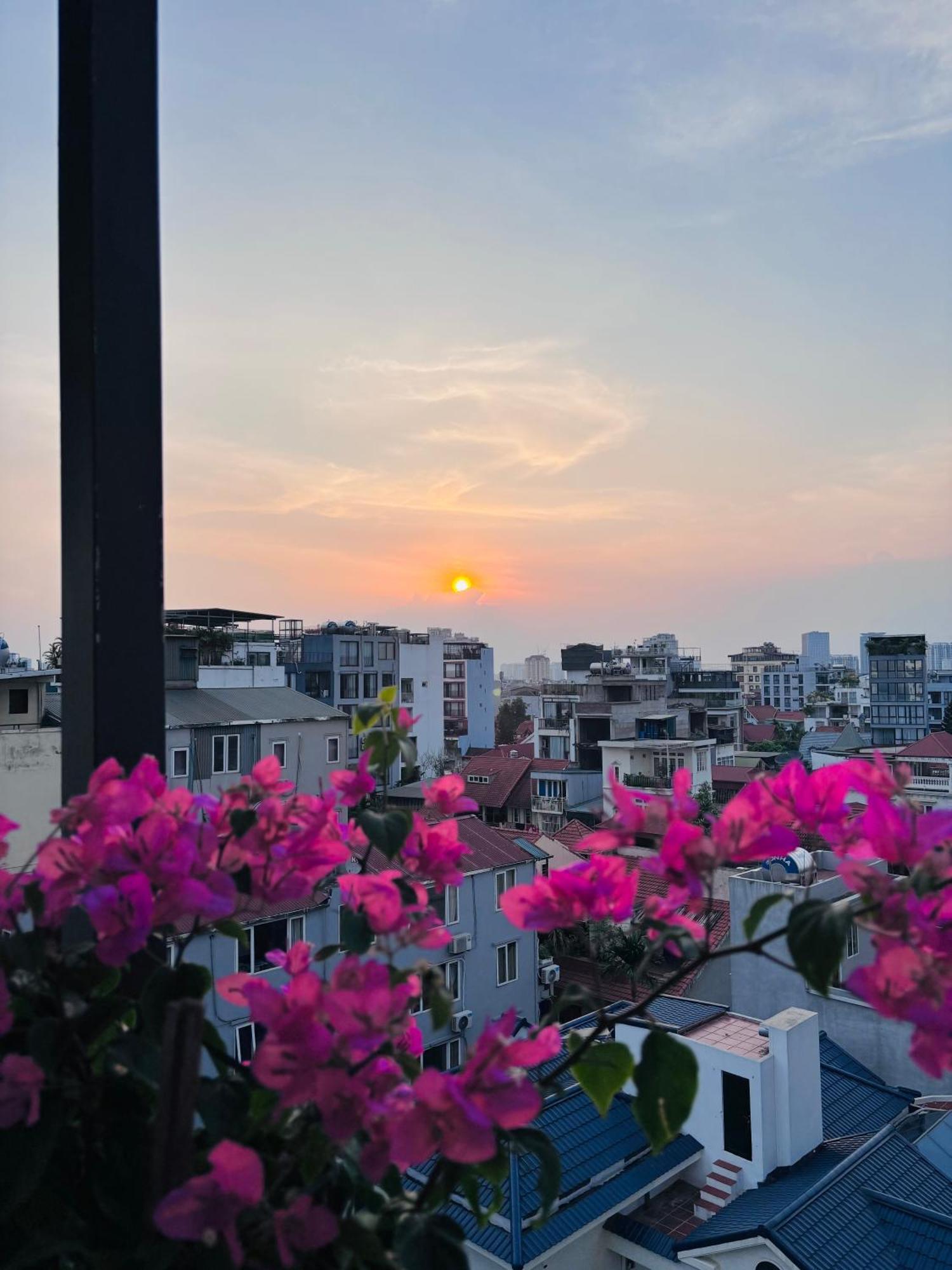 T98 Westlake Quang An - Tay Ho Center Garden View Studio! Hanoj Exteriér fotografie
